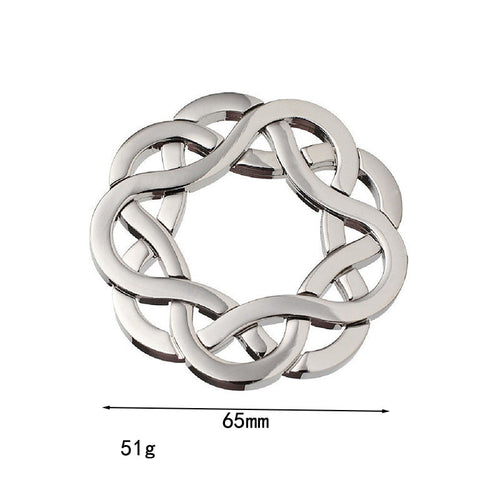 Dificultad elevada: anillo de rompecabezas de metal, solo para mentes con un CI superior a 120.